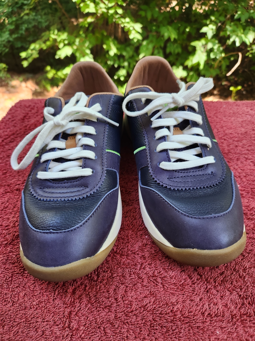 ​OluKai Kaulele Deep Navy Leather Low Top Sneakers - Women’s 7.5